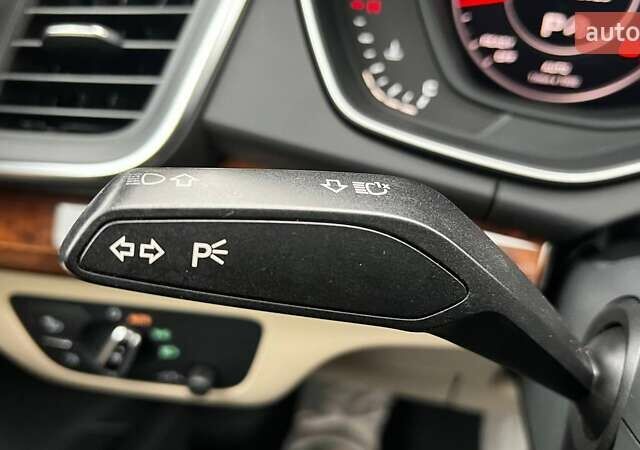 Белый Ауди Ку 5, объемом двигателя 2 л и пробегом 142 тыс. км за 25990 $, фото 77 на Automoto.ua