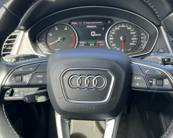 Білий Ауді Ку 5, об'ємом двигуна 1.97 л та пробігом 50 тис. км за 32900 $, фото 6 на Automoto.ua