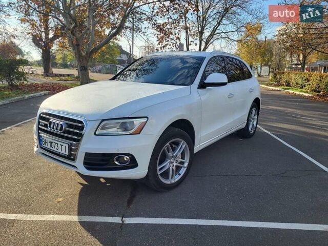 Білий Ауді Ку 5, об'ємом двигуна 1.98 л та пробігом 73 тис. км за 17800 $, фото 5 на Automoto.ua