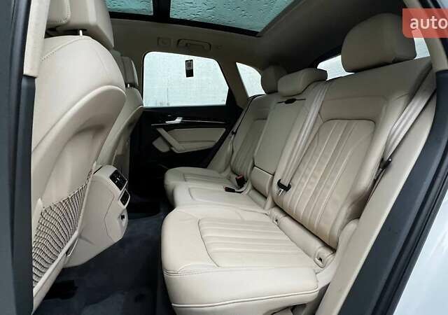 Белый Ауди Ку 5, объемом двигателя 2 л и пробегом 142 тыс. км за 25990 $, фото 46 на Automoto.ua