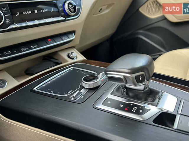 Білий Ауді Ку 5, об'ємом двигуна 1.98 л та пробігом 91 тис. км за 20600 $, фото 10 на Automoto.ua