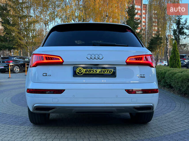 Білий Ауді Ку 5, об'ємом двигуна 1.98 л та пробігом 123 тис. км за 25300 $, фото 5 на Automoto.ua