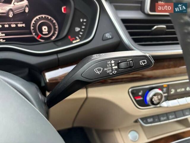 Білий Ауді Ку 5, об'ємом двигуна 2 л та пробігом 215 тис. км за 21800 $, фото 31 на Automoto.ua