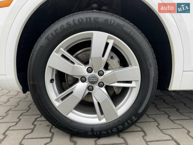 Белый Ауди Ку 5, объемом двигателя 1.98 л и пробегом 238 тыс. км за 18500 $, фото 8 на Automoto.ua