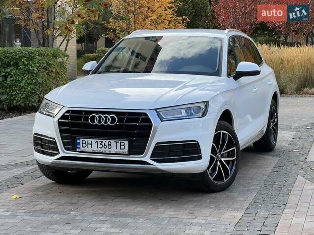 Ауди Ку 5 2017 в Киеве на Automoto.ua Белый Ауди Ку 5, объемом двигателя 1.98 л и пробегом 103 тыс. км за 23900 $, фото 5 на Automoto.ua