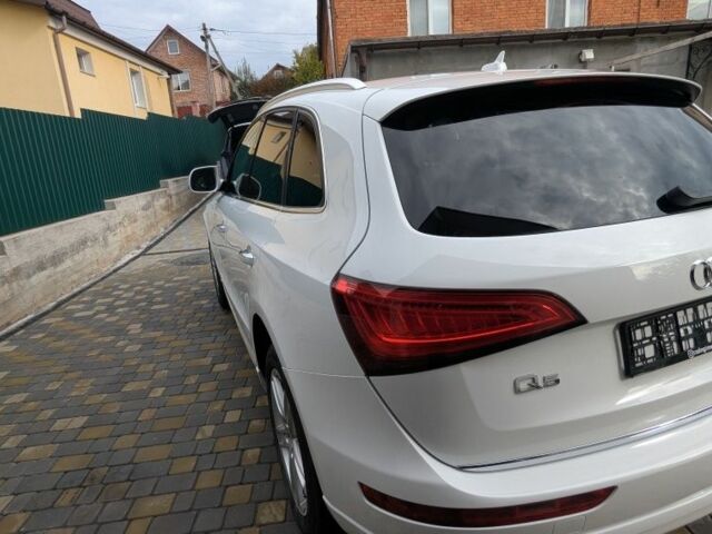 Белый Ауди Ку 5, объемом двигателя 2 л и пробегом 330 тыс. км за 15900 $, фото 5 на Automoto.ua