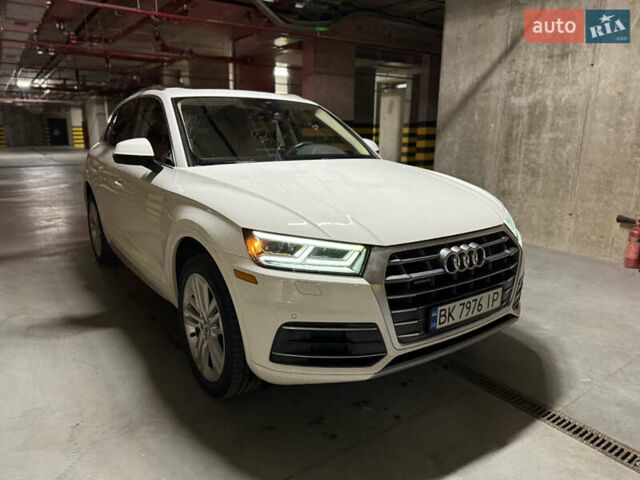 Ауді Ку 5 2017 у Рівному на Automoto.ua Білий Ауді Ку 5, об'ємом двигуна 1.98 л та пробігом 146 тис. км за 23900 $, фото 2 на Automoto.ua