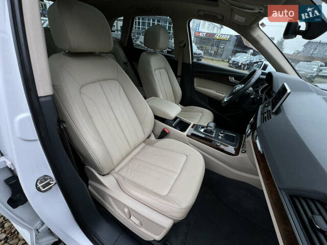 Ауди Ку 5 2017 в Стрые на Automoto.ua Белый Ауди Ку 5, объемом двигателя 2 л и пробегом 215 тыс. км за 23800 $, фото 45 на Automoto.ua