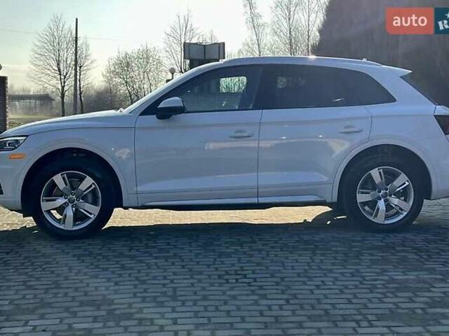 Білий Ауді Ку 5, об'ємом двигуна 1.98 л та пробігом 162 тис. км за 20500 $, фото 11 на Automoto.ua