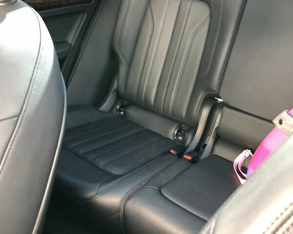 Белый Ауди Ку 5, объемом двигателя 1.97 л и пробегом 132 тыс. км за 39900 $, фото 11 на Automoto.ua