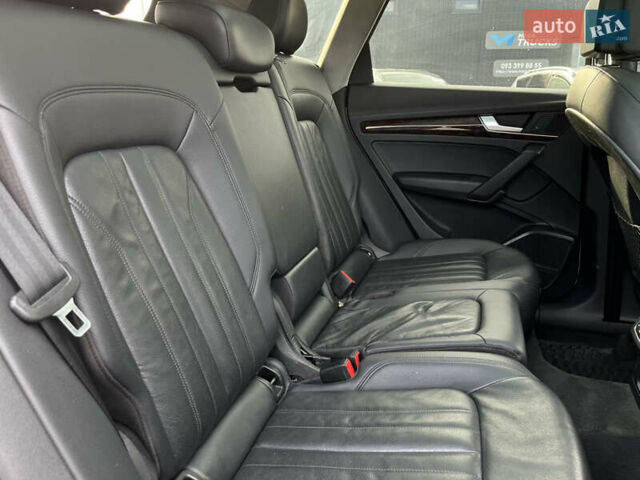 Белый Ауди Ку 5, объемом двигателя 2 л и пробегом 167 тыс. км за 22600 $, фото 17 на Automoto.ua