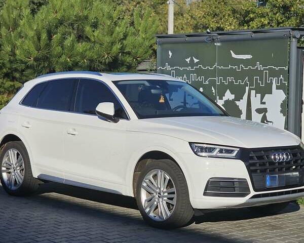 Білий Ауді Ку 5, об'ємом двигуна 1.98 л та пробігом 66 тис. км за 26000 $, фото 4 на Automoto.ua