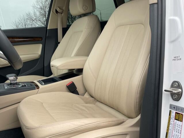 Белый Ауди Ку 5, объемом двигателя 2 л и пробегом 146 тыс. км за 21900 $, фото 9 на Automoto.ua