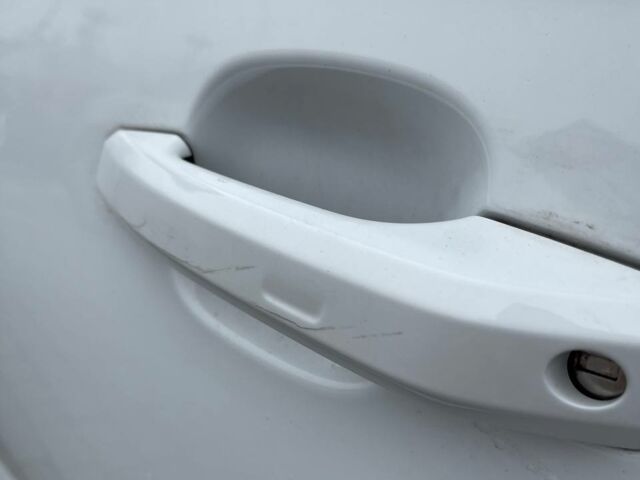 Белый Ауди Ку 5, объемом двигателя 2 л и пробегом 146 тыс. км за 21900 $, фото 7 на Automoto.ua