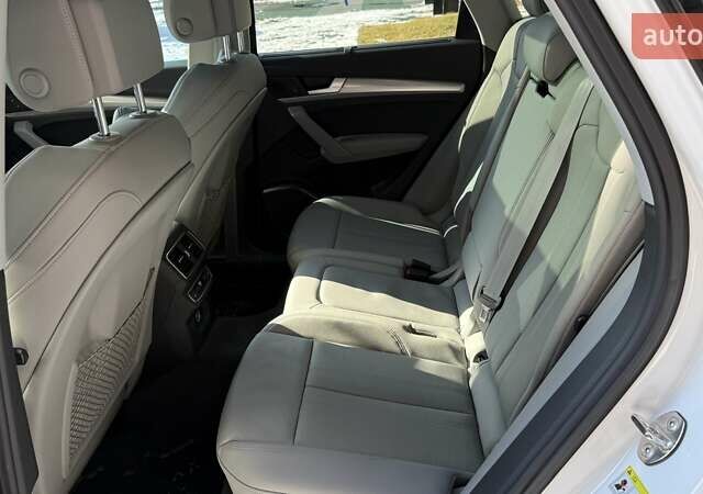 Белый Ауди Ку 5, объемом двигателя 1.98 л и пробегом 112 тыс. км за 29000 $, фото 17 на Automoto.ua