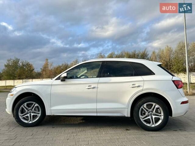 Белый Ауди Ку 5, объемом двигателя 1.98 л и пробегом 143 тыс. км за 24000 $, фото 1 на Automoto.ua