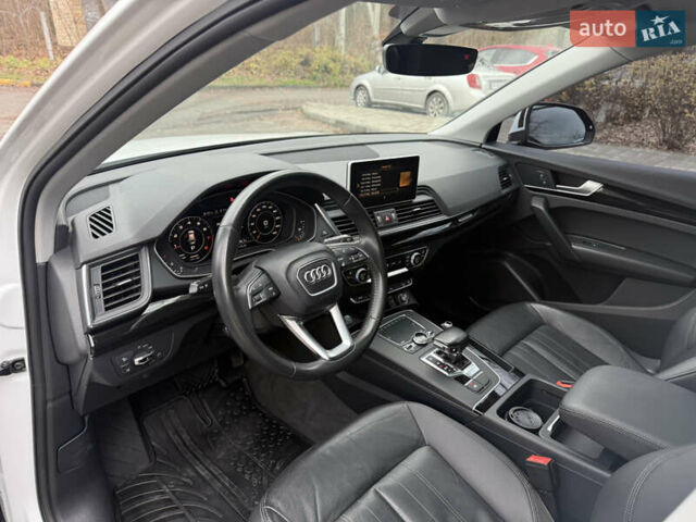 Белый Ауди Ку 5, объемом двигателя 1.98 л и пробегом 68 тыс. км за 25500 $, фото 12 на Automoto.ua