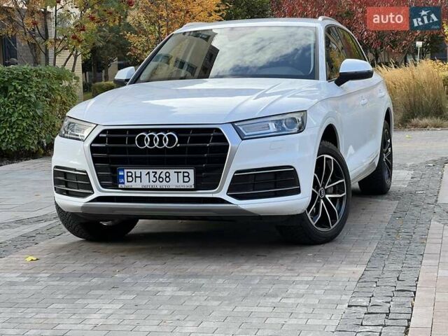 Ауди Ку 5 2017 в Киеве на Automoto.ua Белый Ауди Ку 5, объемом двигателя 1.98 л и пробегом 103 тыс. км за 23900 $, фото 3 на Automoto.ua