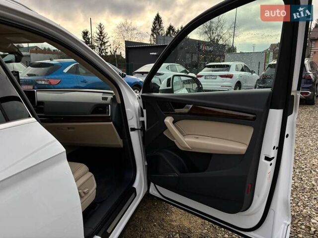 Білий Ауді Ку 5, об'ємом двигуна 2 л та пробігом 215 тис. км за 21800 $, фото 22 на Automoto.ua