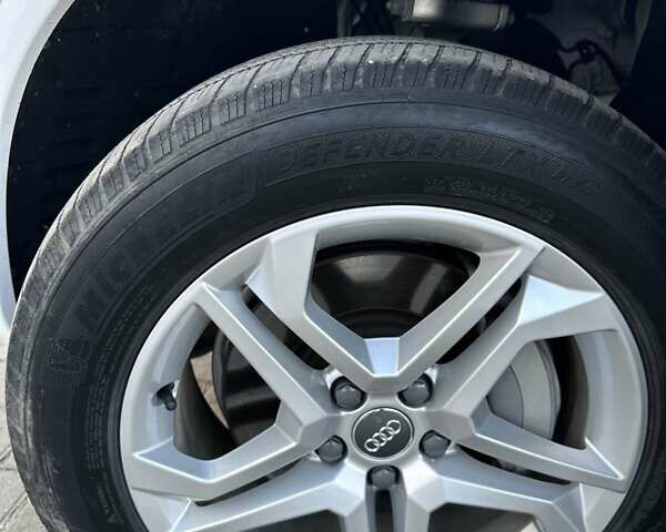 Белый Ауди Ку 5, объемом двигателя 1.98 л и пробегом 143 тыс. км за 24000 $, фото 30 на Automoto.ua