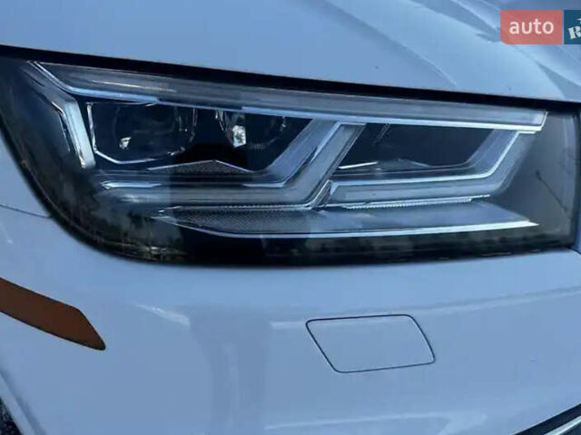 Белый Ауди Ку 5, объемом двигателя 1.98 л и пробегом 108 тыс. км за 23650 $, фото 12 на Automoto.ua