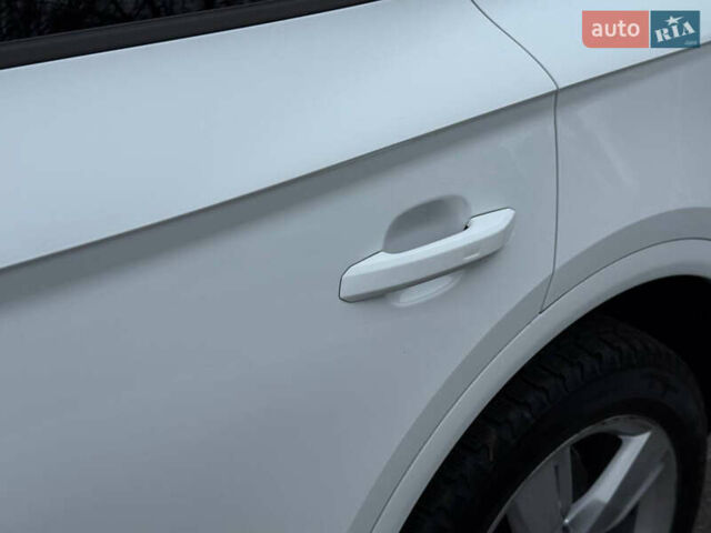 Белый Ауди Ку 5, объемом двигателя 1.98 л и пробегом 200 тыс. км за 22499 $, фото 20 на Automoto.ua