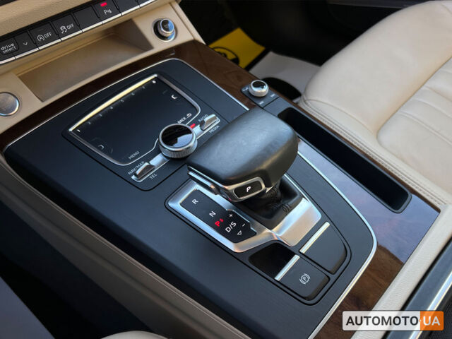 Белый Ауди Ку 5, объемом двигателя 2 л и пробегом 108 тыс. км за 29700 $, фото 26 на Automoto.ua