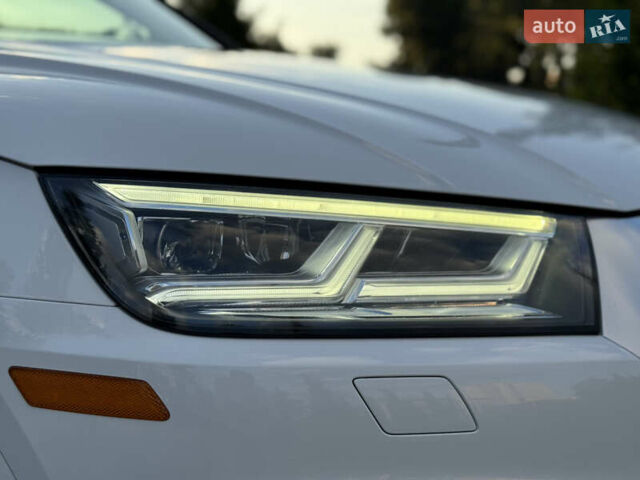 Белый Ауди Ку 5, объемом двигателя 2 л и пробегом 127 тыс. км за 24900 $, фото 32 на Automoto.ua