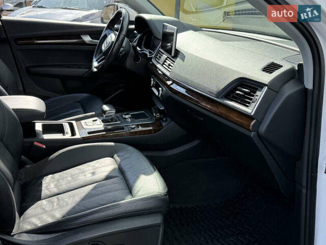 Белый Ауди Ку 5, объемом двигателя 1.98 л и пробегом 173 тыс. км за 21900 $, фото 38 на Automoto.ua