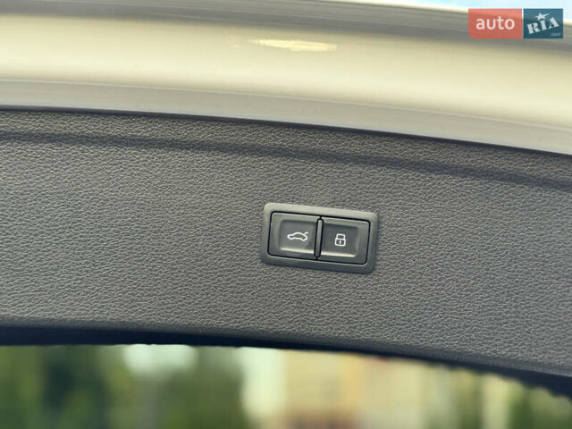 Белый Ауди Ку 5, объемом двигателя 2 л и пробегом 127 тыс. км за 24900 $, фото 73 на Automoto.ua