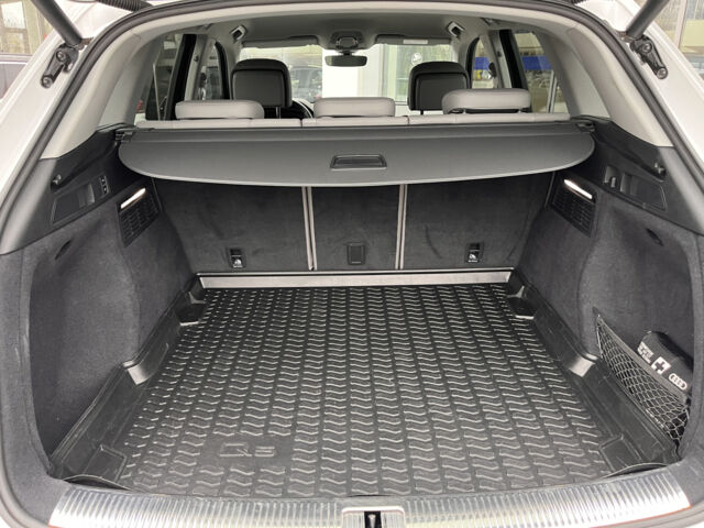 Білий Ауді Ку 5, об'ємом двигуна 2 л та пробігом 105 тис. км за 35999 $, фото 40 на Automoto.ua