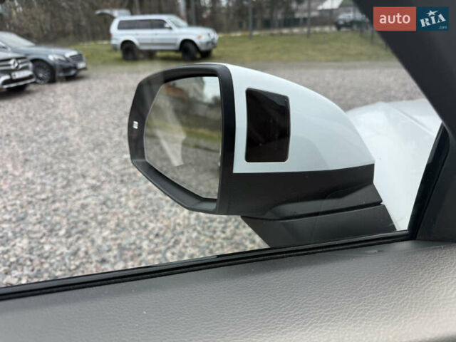 Белый Ауди Ку 5, объемом двигателя 1.98 л и пробегом 68 тыс. км за 25500 $, фото 36 на Automoto.ua