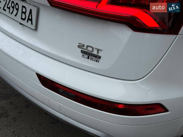 Белый Ауди Ку 5, объемом двигателя 1.98 л и пробегом 200 тыс. км за 22499 $, фото 25 на Automoto.ua