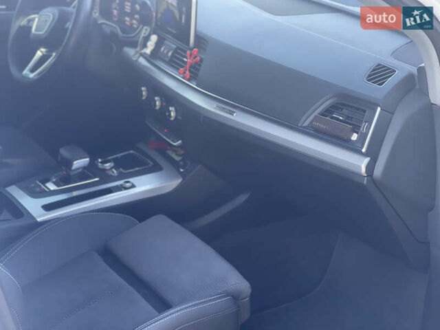 Белый Ауди Ку 5, объемом двигателя 1.97 л и пробегом 190 тыс. км за 29900 $, фото 28 на Automoto.ua