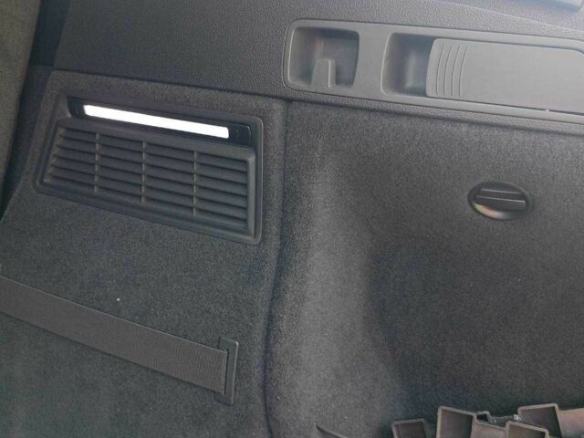 Белый Ауди Ку 5, объемом двигателя 2 л и пробегом 124 тыс. км за 23700 $, фото 2 на Automoto.ua