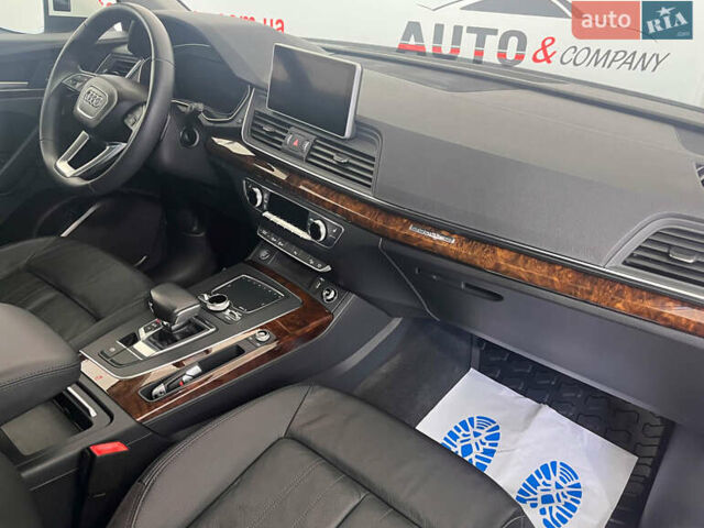 Білий Ауді Ку 5, об'ємом двигуна 2 л та пробігом 46 тис. км за 25950 $, фото 7 на Automoto.ua