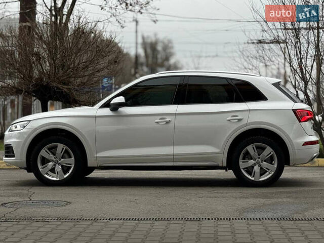 Белый Ауди Ку 5, объемом двигателя 1.98 л и пробегом 200 тыс. км за 22499 $, фото 1 на Automoto.ua