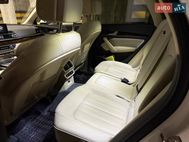 Ауді Ку 5 2017 у Рівному на Automoto.ua Білий Ауді Ку 5, об'ємом двигуна 1.98 л та пробігом 146 тис. км за 23900 $, фото 15 на Automoto.ua