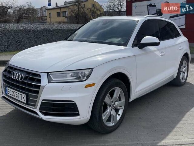 Білий Ауді Ку 5, об'ємом двигуна 1.98 л та пробігом 105 тис. км за 23499 $, фото 5 на Automoto.ua