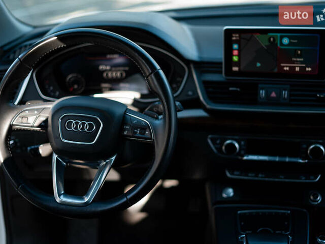 Белый Ауди Ку 5, объемом двигателя 1.98 л и пробегом 128 тыс. км за 23000 $, фото 6 на Automoto.ua