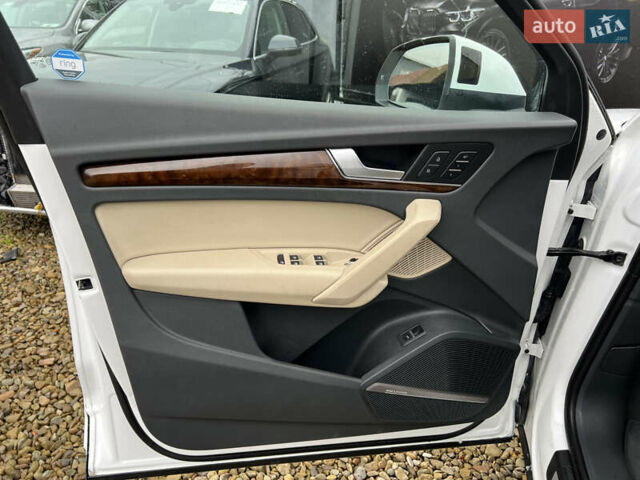 Ауди Ку 5 2017 в Стрые на Automoto.ua Белый Ауди Ку 5, объемом двигателя 2 л и пробегом 215 тыс. км за 23800 $, фото 23 на Automoto.ua
