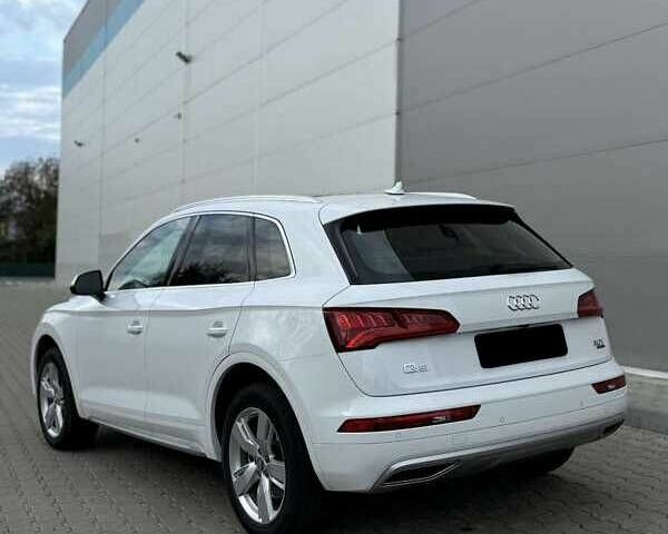 Белый Ауди Ку 5, объемом двигателя 2 л и пробегом 136 тыс. км за 15500 $, фото 8 на Automoto.ua