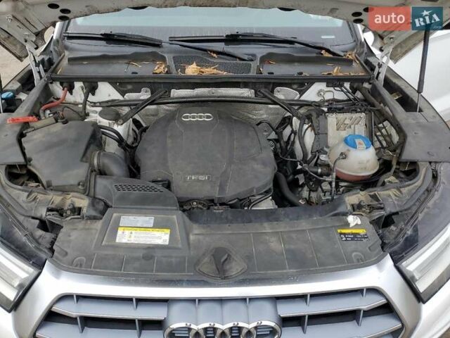Белый Ауди Ку 5, объемом двигателя 1.98 л и пробегом 165 тыс. км за 7500 $, фото 11 на Automoto.ua