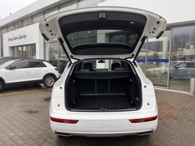 Белый Ауди Ку 5, объемом двигателя 2 л и пробегом 105 тыс. км за 34999 $, фото 37 на Automoto.ua