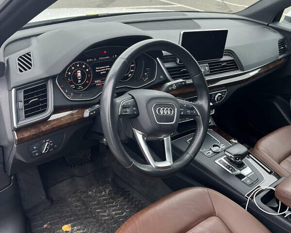 Білий Ауді Ку 5, об'ємом двигуна 1.98 л та пробігом 94 тис. км за 29800 $, фото 10 на Automoto.ua