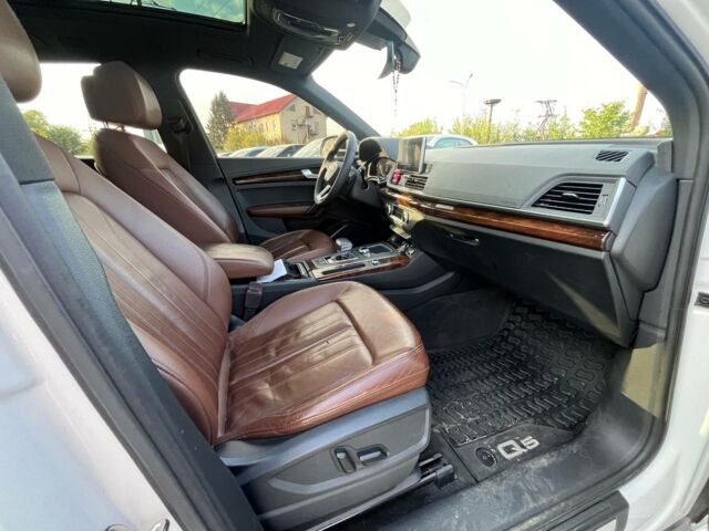 Белый Ауди Ку 5, объемом двигателя 2 л и пробегом 187 тыс. км за 27300 $, фото 22 на Automoto.ua