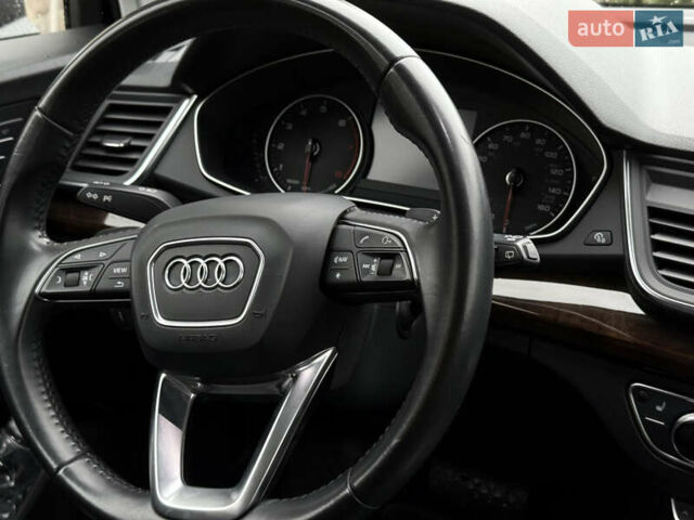 Белый Ауди Ку 5, объемом двигателя 2 л и пробегом 171 тыс. км за 21500 $, фото 19 на Automoto.ua