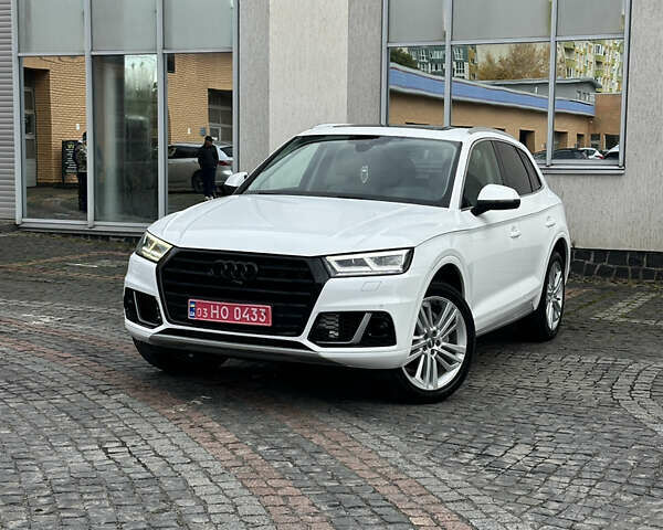 Белый Ауди Ку 5, объемом двигателя 1.98 л и пробегом 74 тыс. км за 26500 $, фото 2 на Automoto.ua