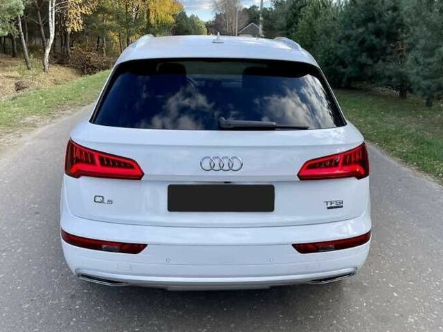 Білий Ауді Ку 5, об'ємом двигуна 2 л та пробігом 71 тис. км за 17600 $, фото 14 на Automoto.ua