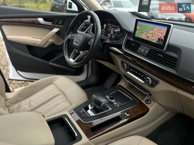 Білий Ауді Ку 5, об'ємом двигуна 2 л та пробігом 215 тис. км за 22000 $, фото 23 на Automoto.ua